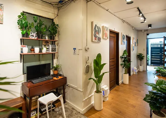 Homey And Cozey Poblacion Makati S10 مانيلا